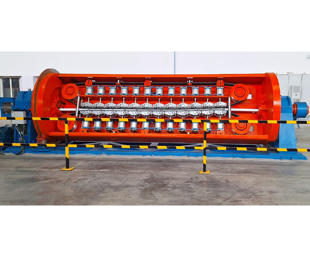 Stranding Machine Image 4